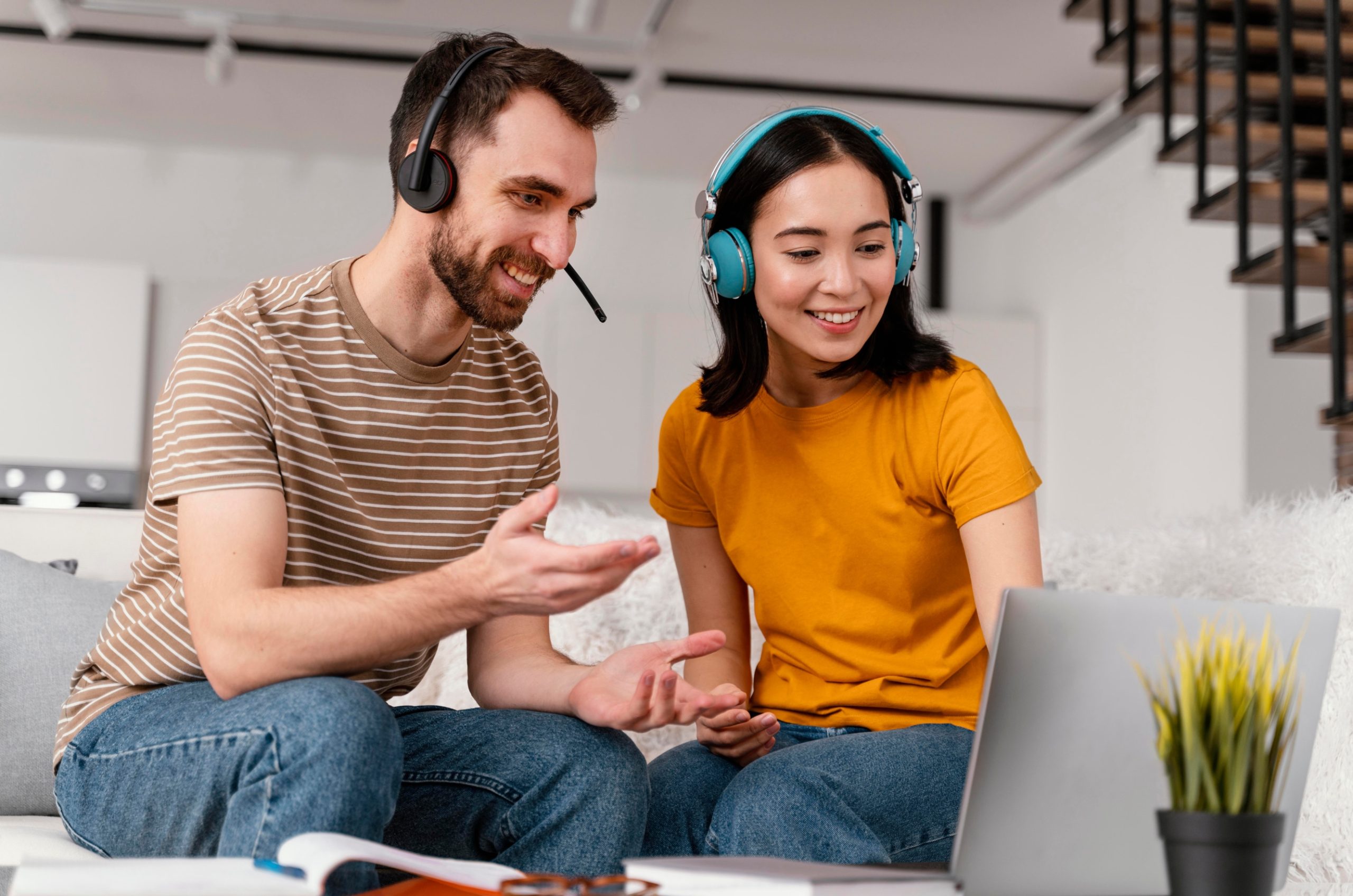 friends attending an online class together scaled 1