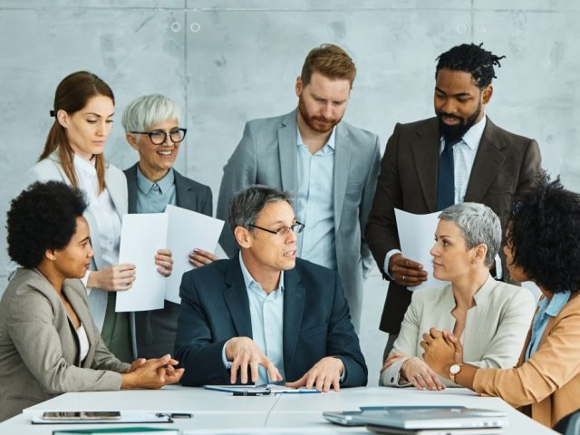 young-business-people-meeting-office-teamwork-grou-2025-02-01-17-36-24-utc_optimized_1000-ra6rnpb3ugimlfjr1nldmejb639p41zkh6clv8q994