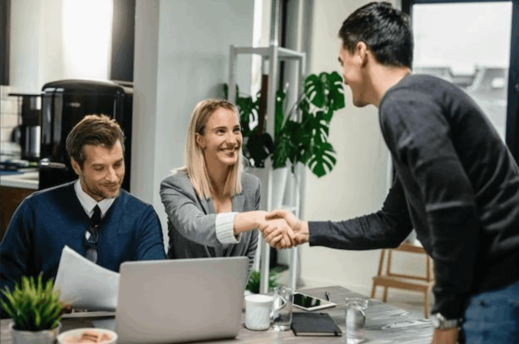 HR professional recruiting new professional to the team